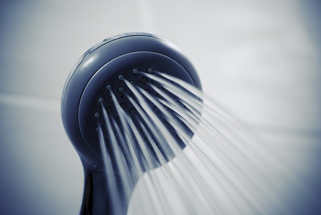 Bad og Prosjekt - Strømsparing på badet - Miljøvennlig dusj